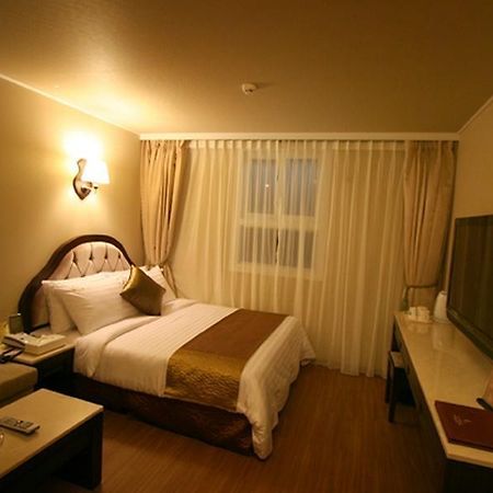 Ls Tourist Hotel Taebaek Exterior photo